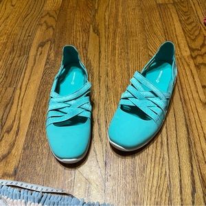 Merrell flats size 9